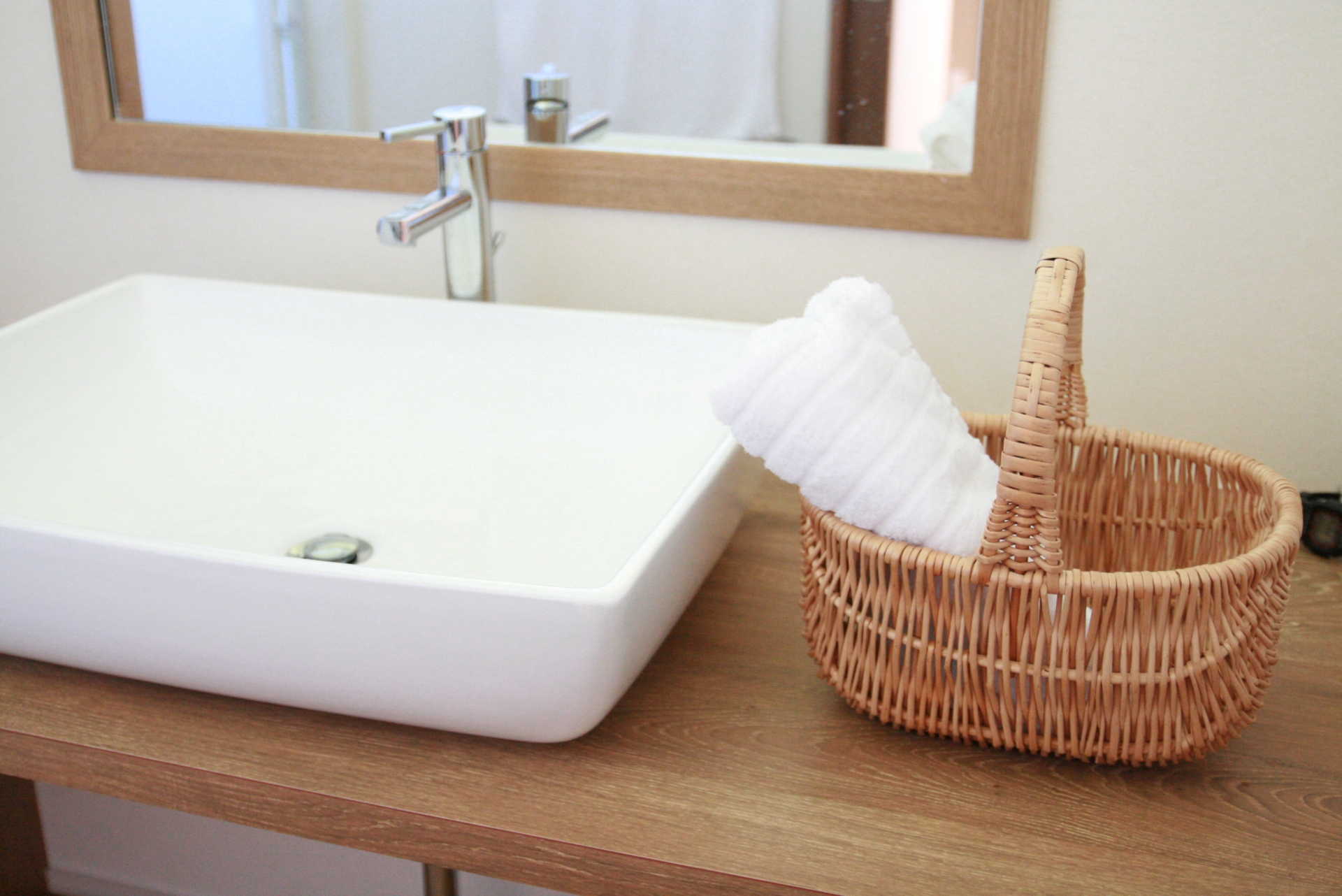 洗面所のタオル掛け裏のカビに注意！予防策とカビ除去方法