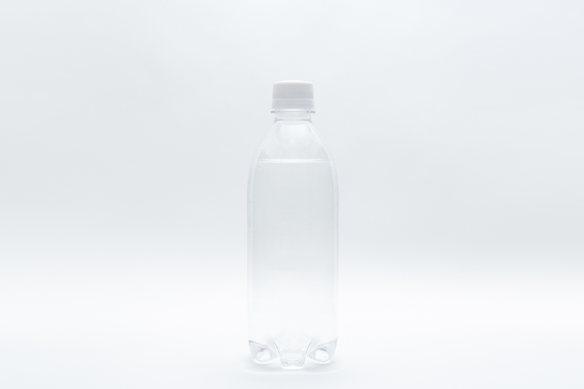 ペットボトルの再利用は不衛生？再利用の危険性と再利用方法